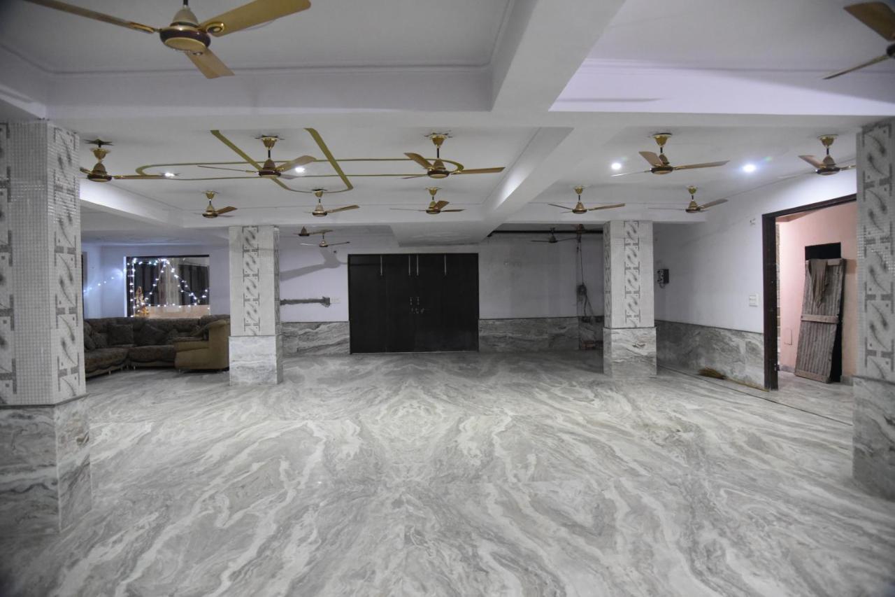 Hôtel Gopi Dham à Haridwār Extérieur photo