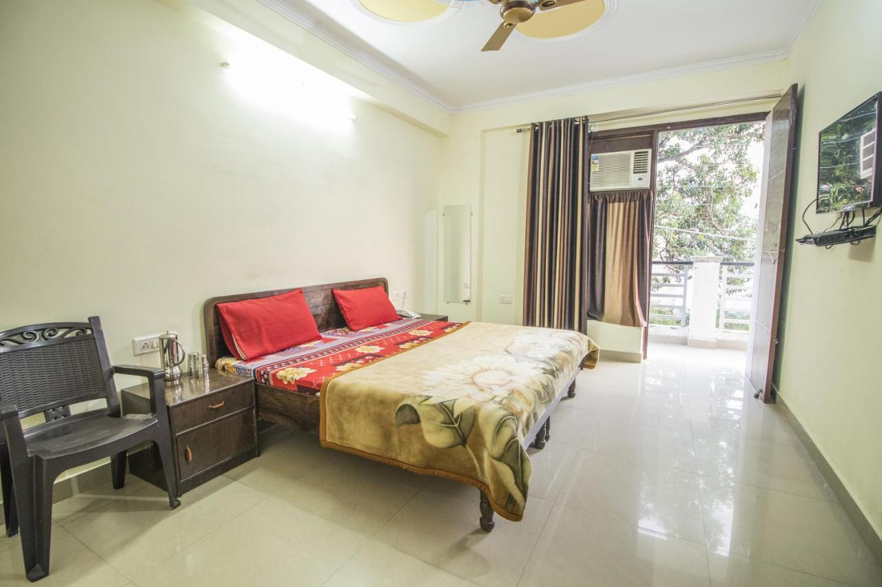 Hôtel Gopi Dham à Haridwār Extérieur photo